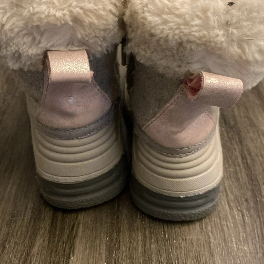 🍍OSHKOSH LINED DUCK BOOTS🍍SIZE 8🍍